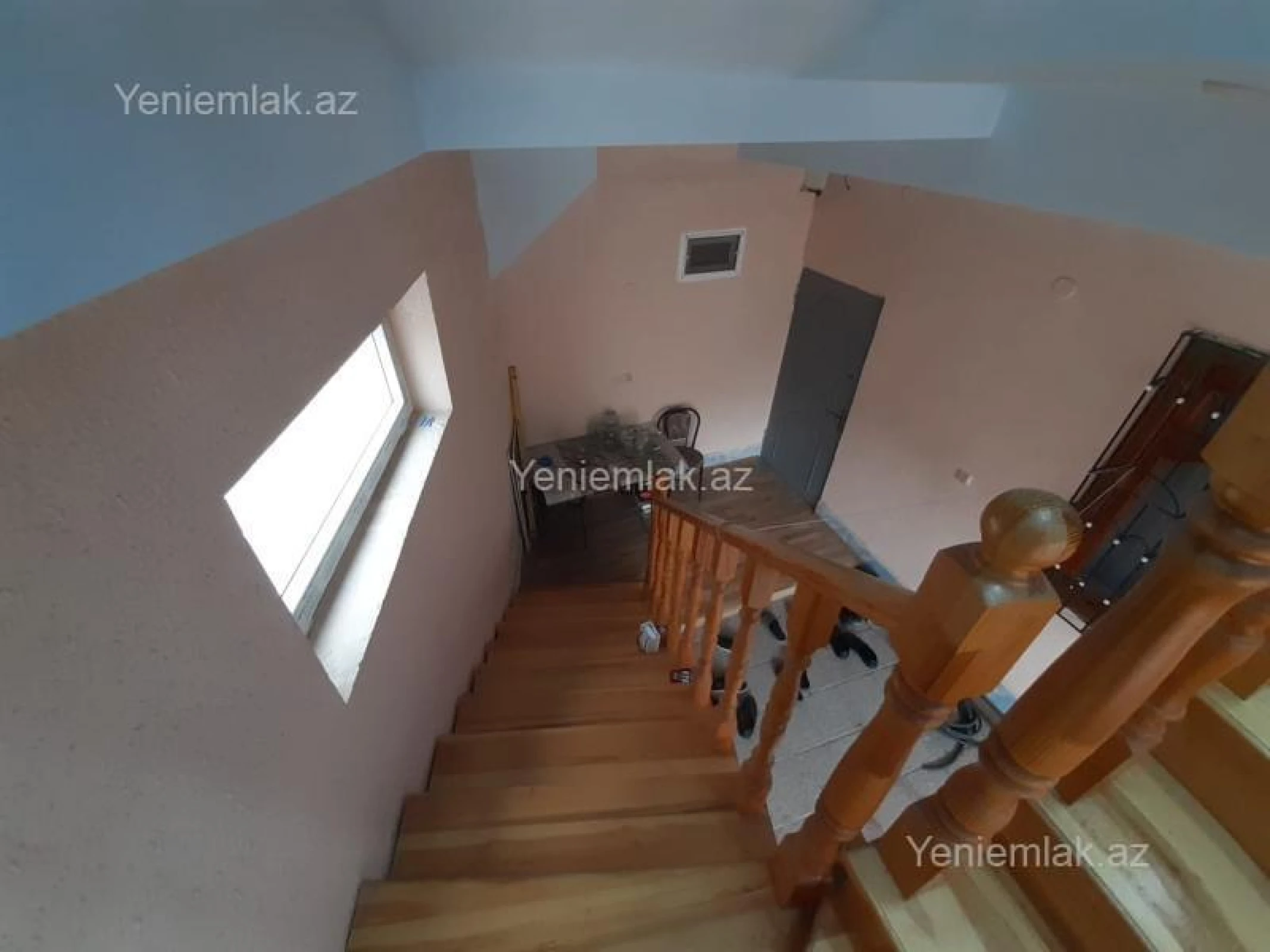 Satılır 6 otaqlı həyət evi 160 m²