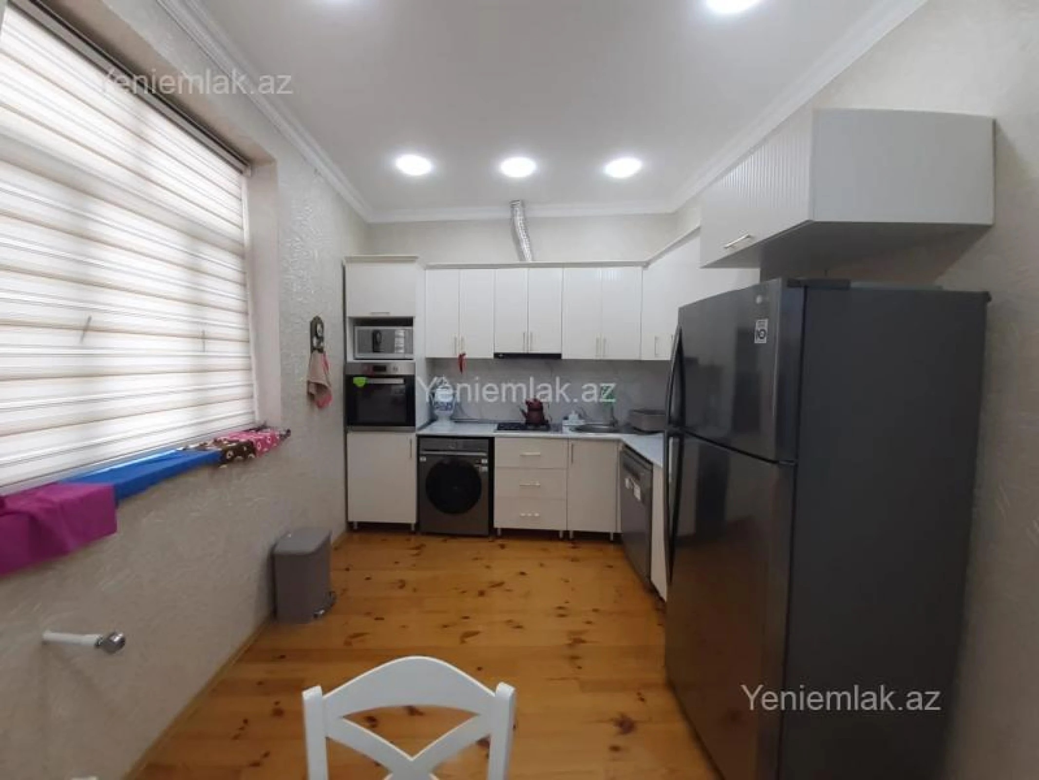 Satılır 6 otaqlı həyət evi 160 m²