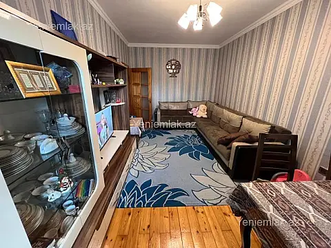 Satılır 2 otaqlı köhnə tikili 53 m²