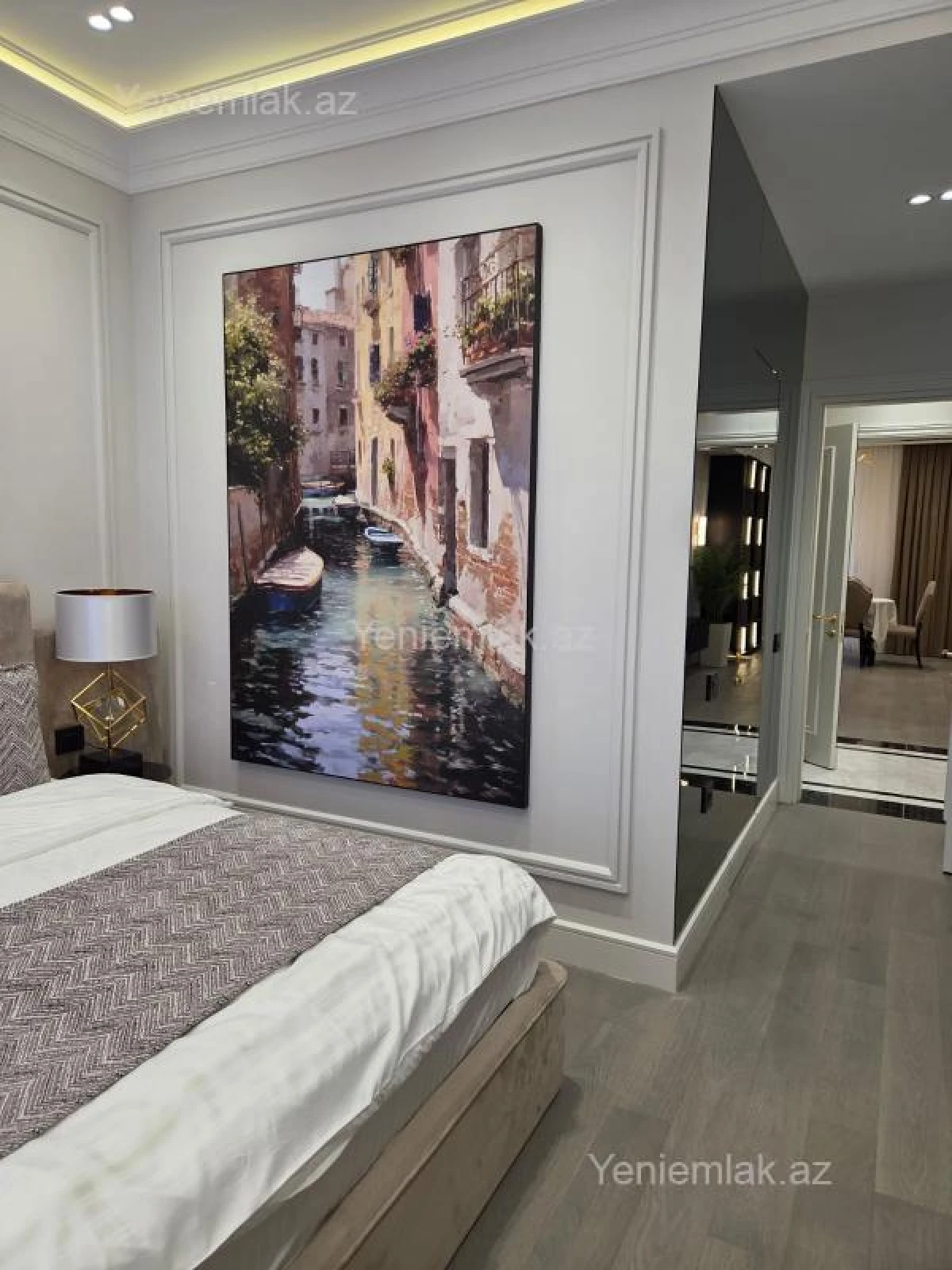 Satılır 4 otaqlı yeni tikili 140 m²