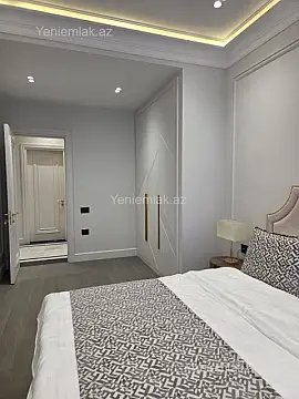 Satılır 4 otaqlı yeni tikili 140 m²