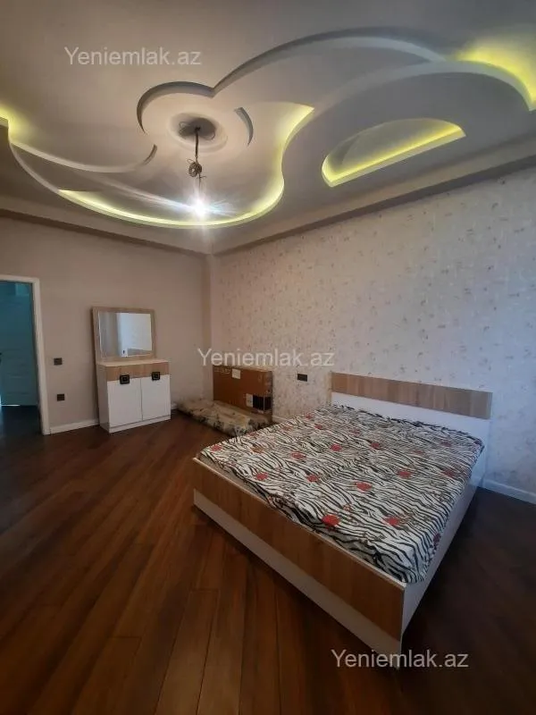 Satılır 2 otaqlı yeni tikili 101 m²