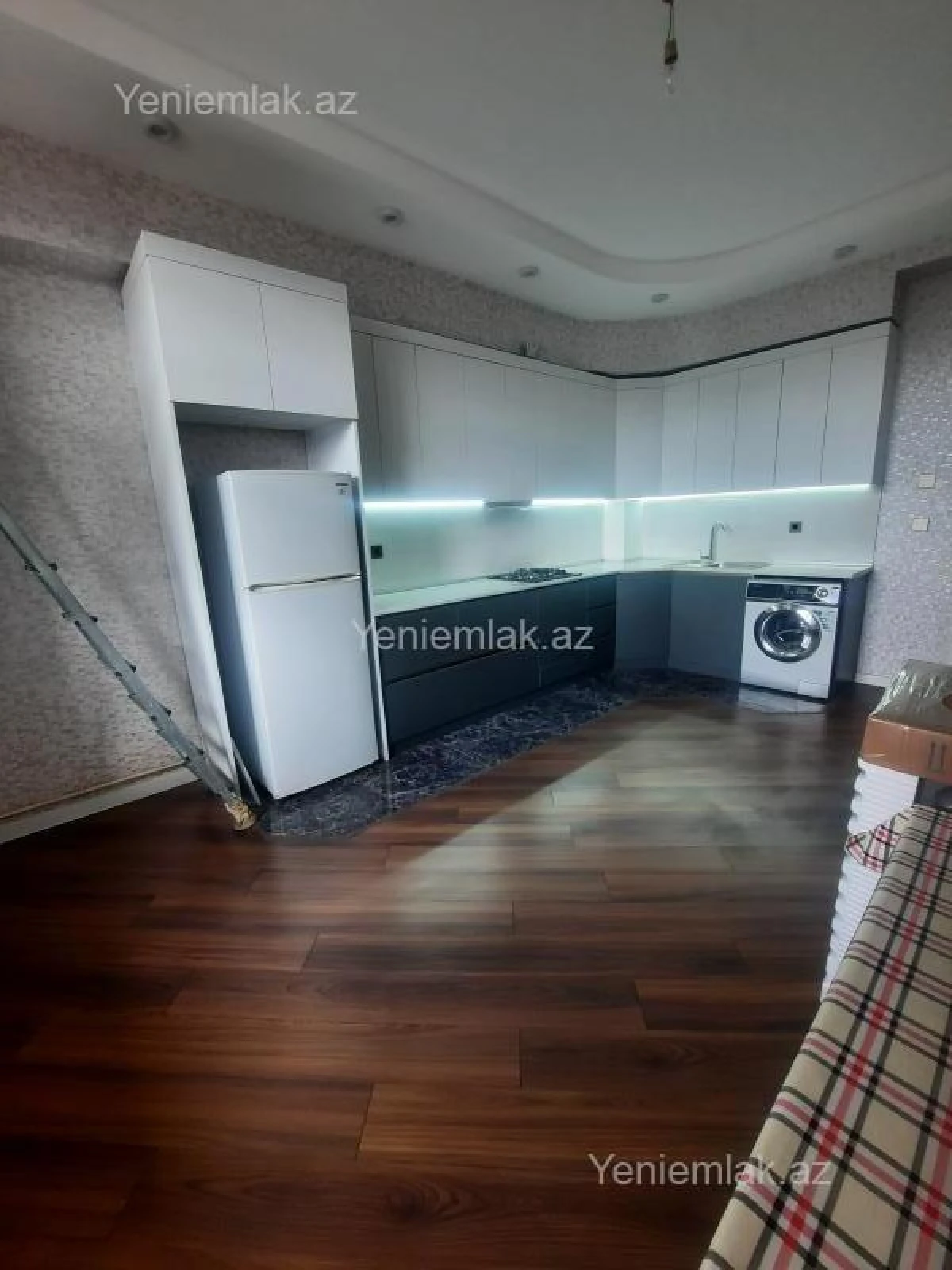 Satılır 2 otaqlı yeni tikili 101 m²