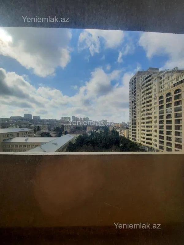 Satılır 2 otaqlı yeni tikili 101 m²