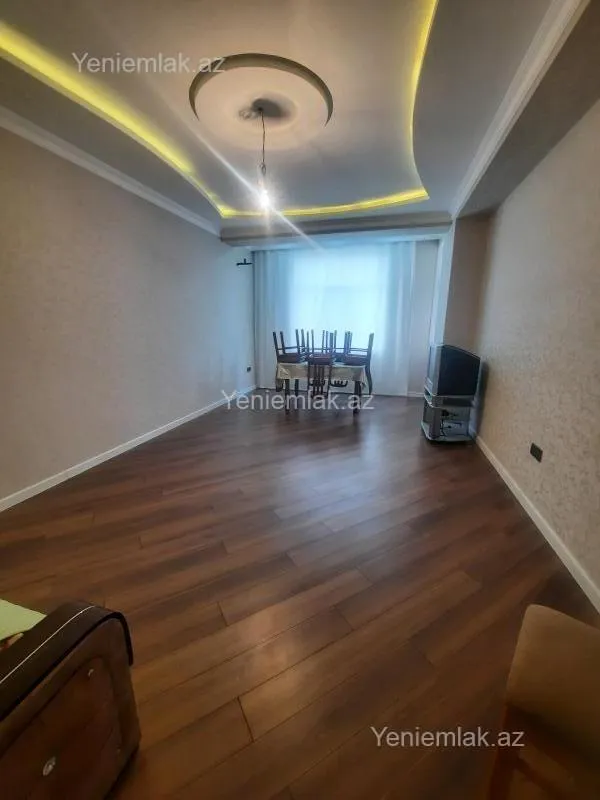 Satılır 2 otaqlı yeni tikili 101 m²