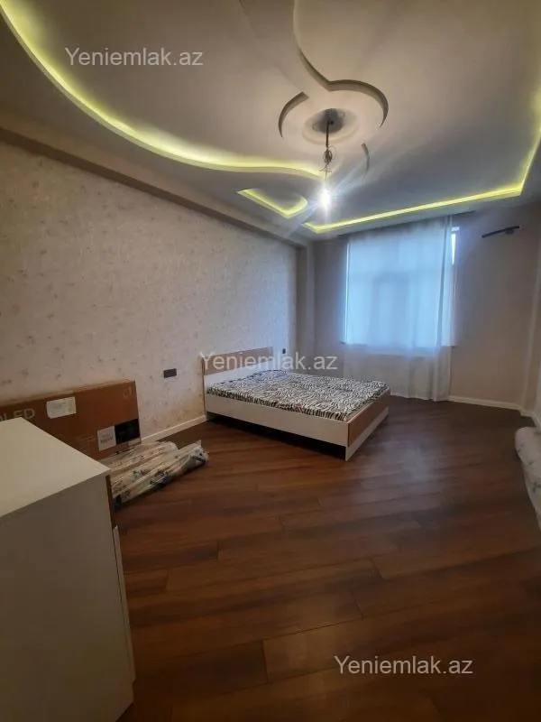 Satılır 2 otaqlı yeni tikili 101 m²