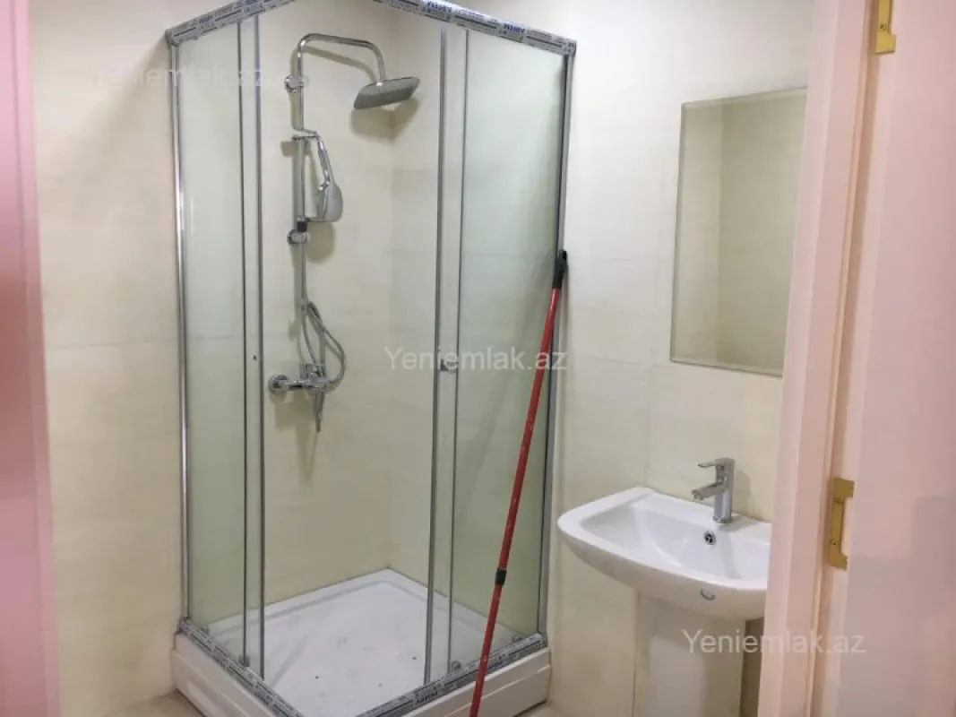 Satılır 3 otaqlı yeni tikili 105 m²