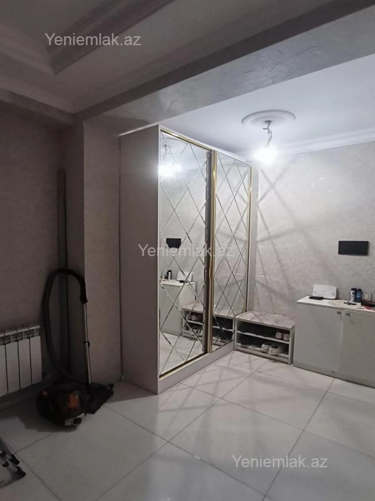 Satılır 3 otaqlı yeni tikili 105 m²
