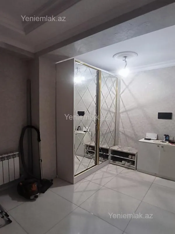 Satılır 3 otaqlı yeni tikili 105 m²