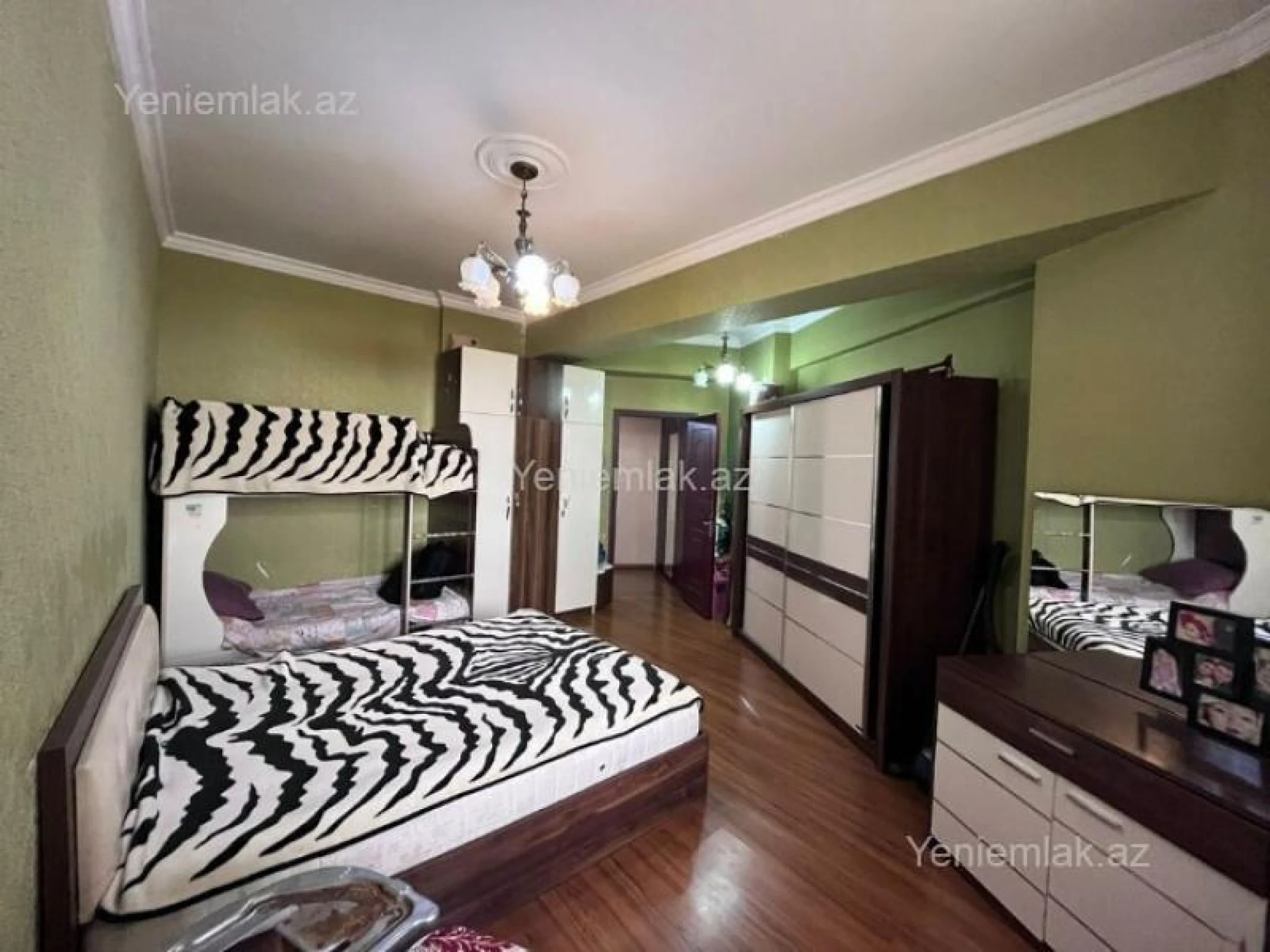 Satılır 2 otaqlı yeni tikili 78 m²