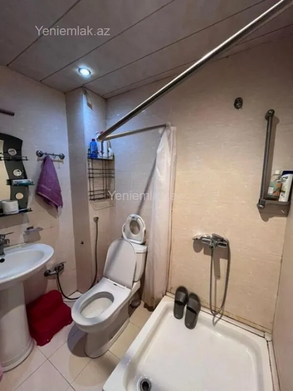 Satılır 2 otaqlı yeni tikili 78 m²