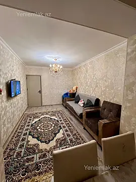 Satılır 2 otaqlı köhnə tikili 65 m²
