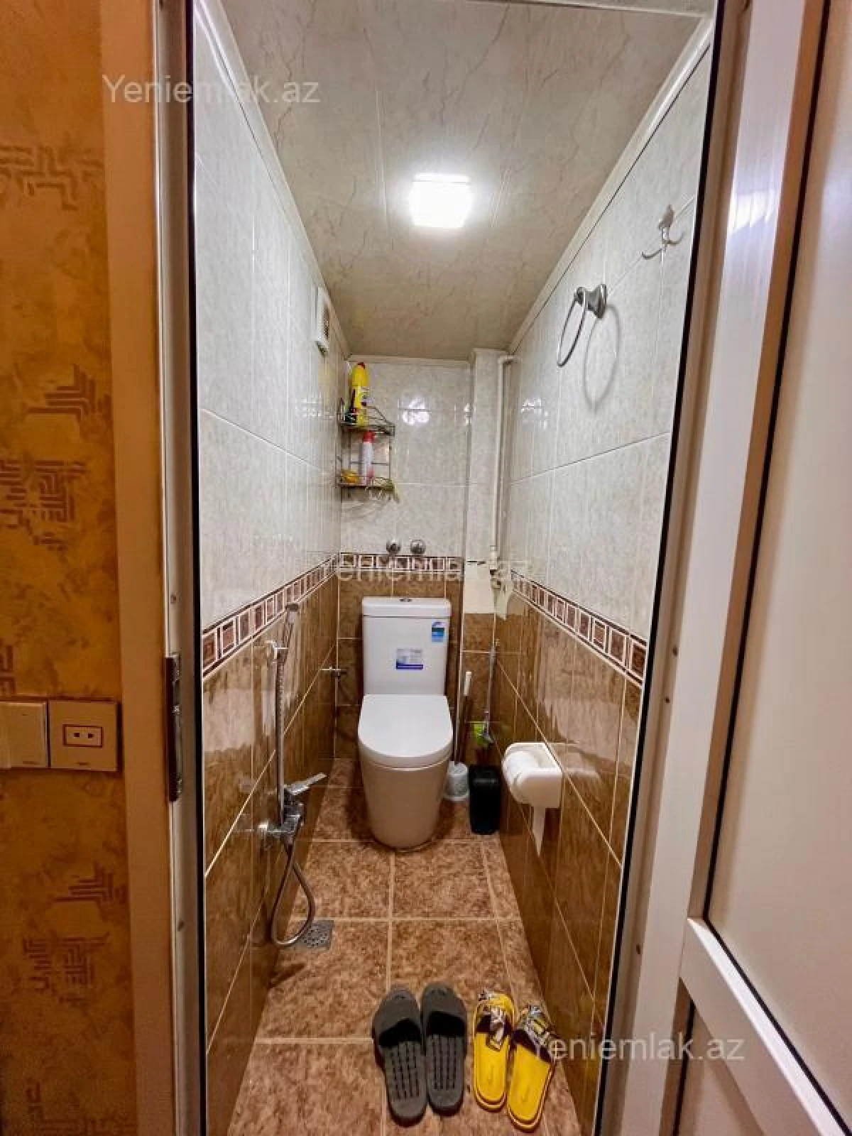 Satılır 2 otaqlı köhnə tikili 65 m²