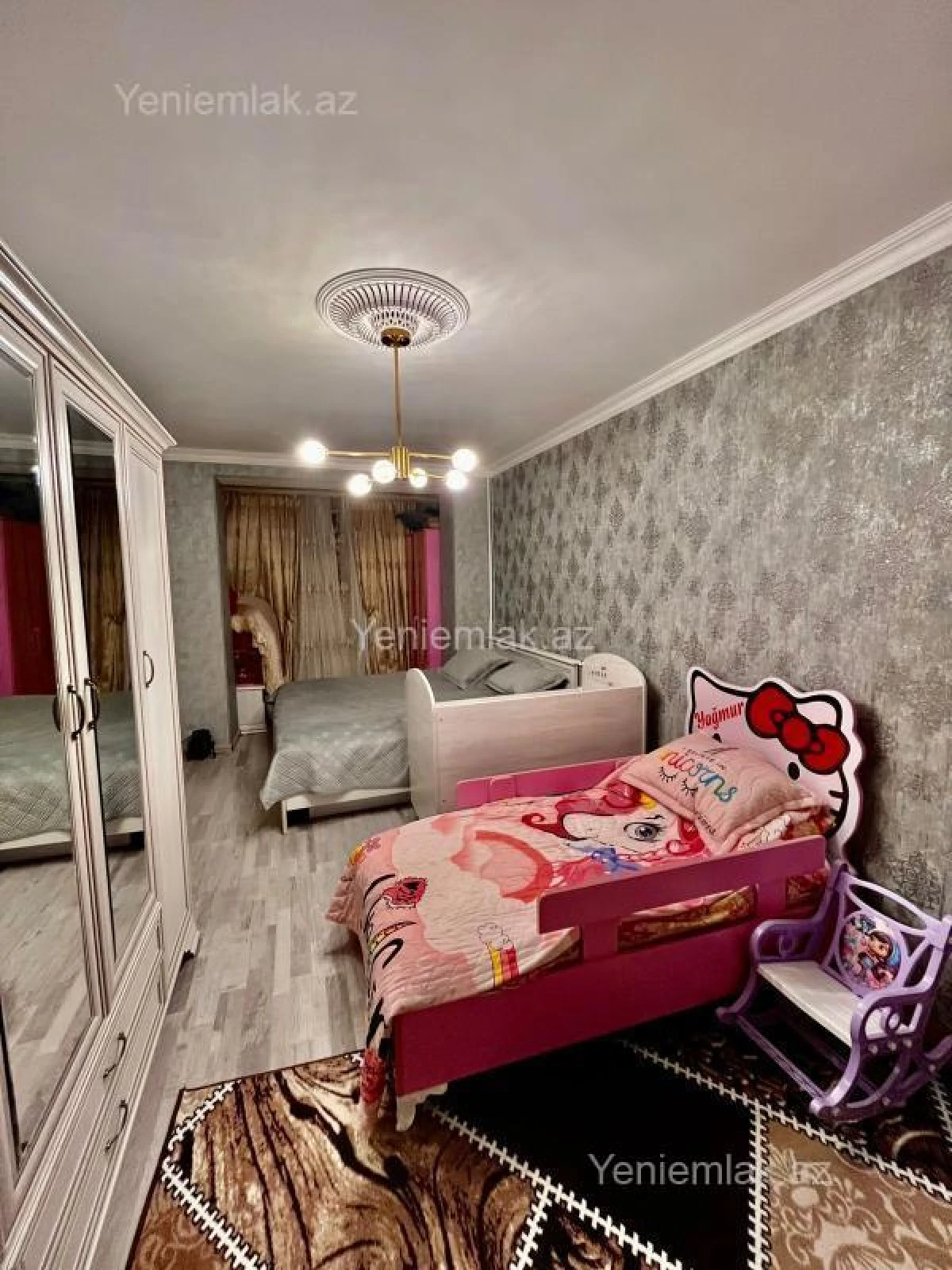 Satılır 2 otaqlı köhnə tikili 65 m²