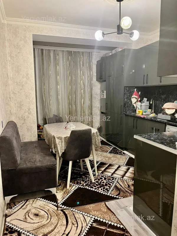 Satılır 2 otaqlı köhnə tikili 65 m²
