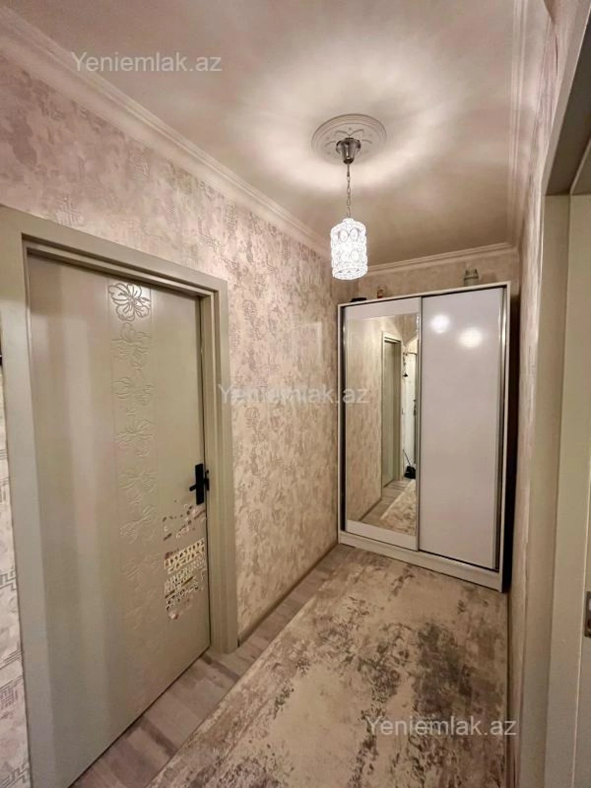 Satılır 2 otaqlı köhnə tikili 65 m²