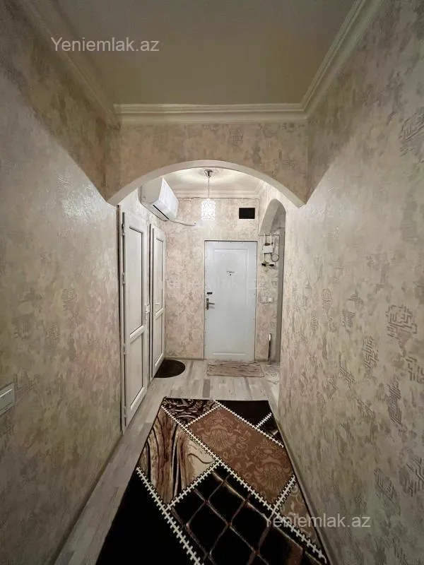 Satılır 2 otaqlı köhnə tikili 65 m²