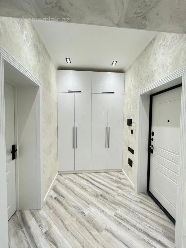 Satılır 2 otaqlı yeni tikili 68 m²