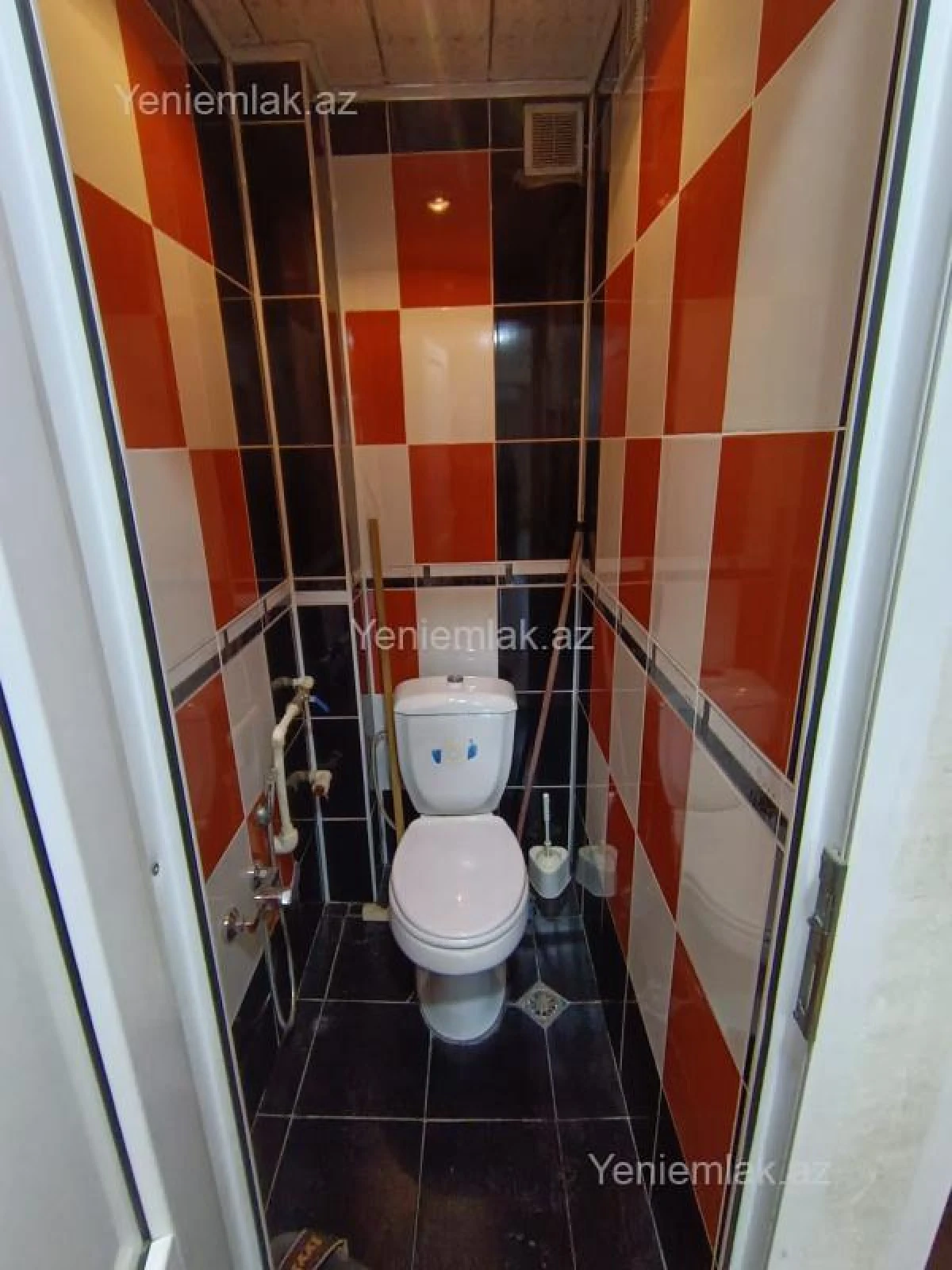 Satılır 2 otaqlı köhnə tikili 53 m²