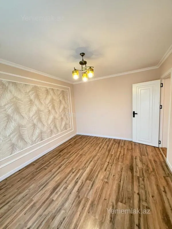 Satılır 2 otaqlı köhnə tikili 45 m²