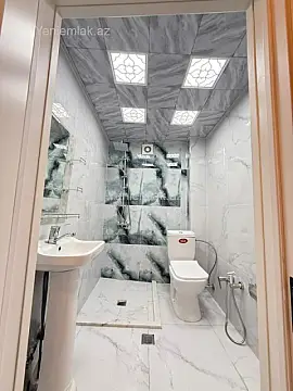 Satılır 2 otaqlı köhnə tikili 45 m²