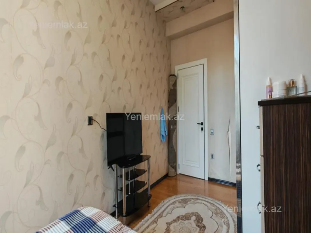 Satılır 3 otaqlı yeni tikili 110 m²