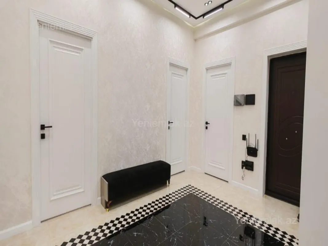 Satılır 3 otaqlı yeni tikili 110 m²