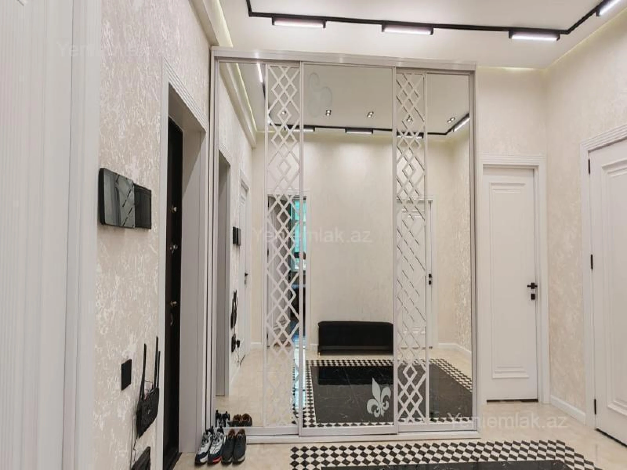 Satılır 3 otaqlı yeni tikili 110 m²