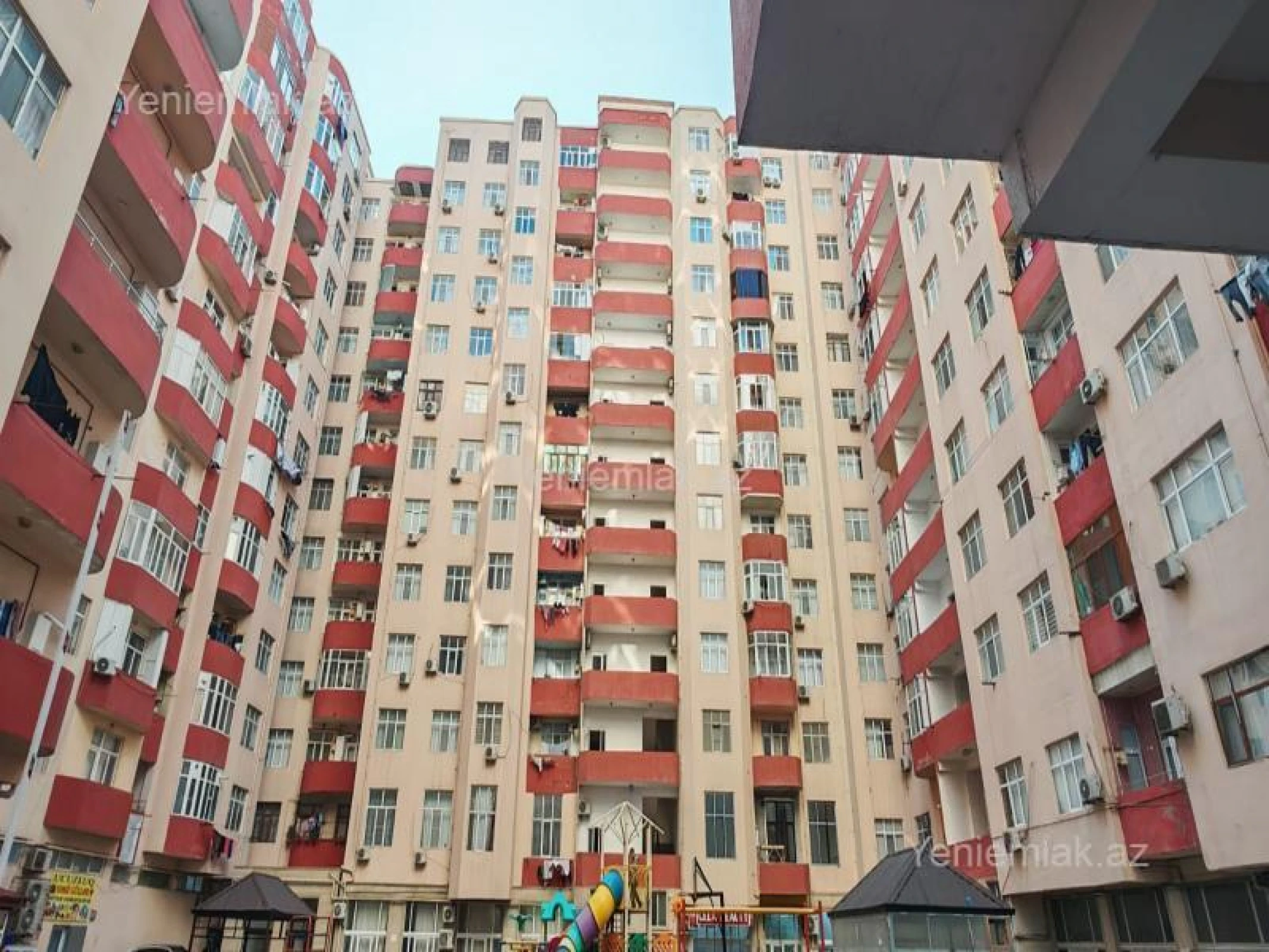 Satılır 3 otaqlı yeni tikili 110 m²