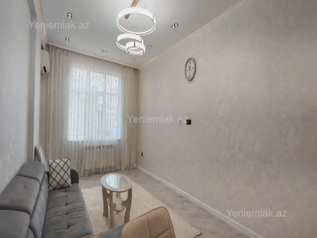 Satılır 3 otaqlı yeni tikili 110 m²