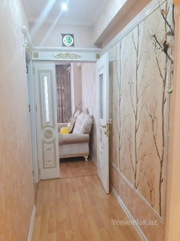 Satılır 3 otaqlı yeni tikili 83 m²