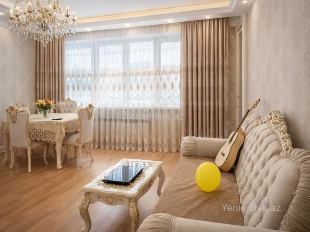 Satılır 3 otaqlı yeni tikili 83 m²