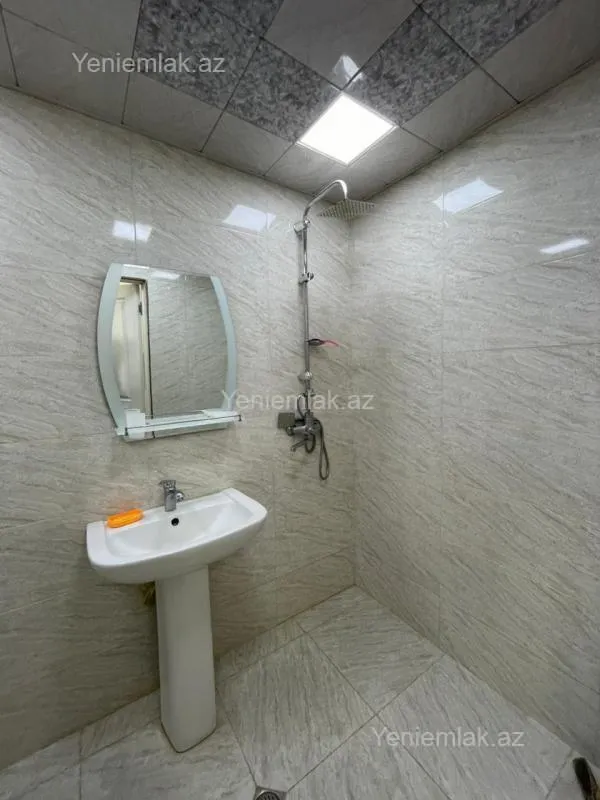 Satılır 2 otaqlı yeni tikili 73 m²