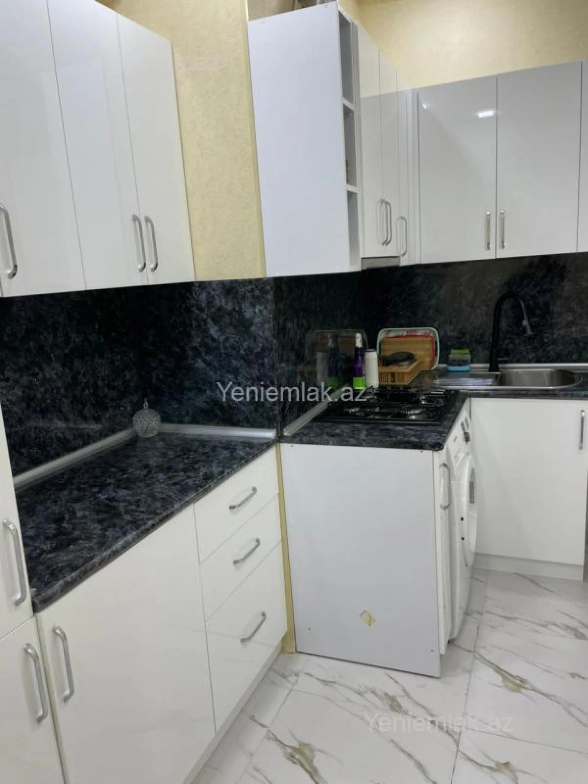Satılır 2 otaqlı yeni tikili 73 m²