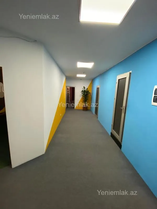 Satılır 8 otaqlı ofis 249 m²