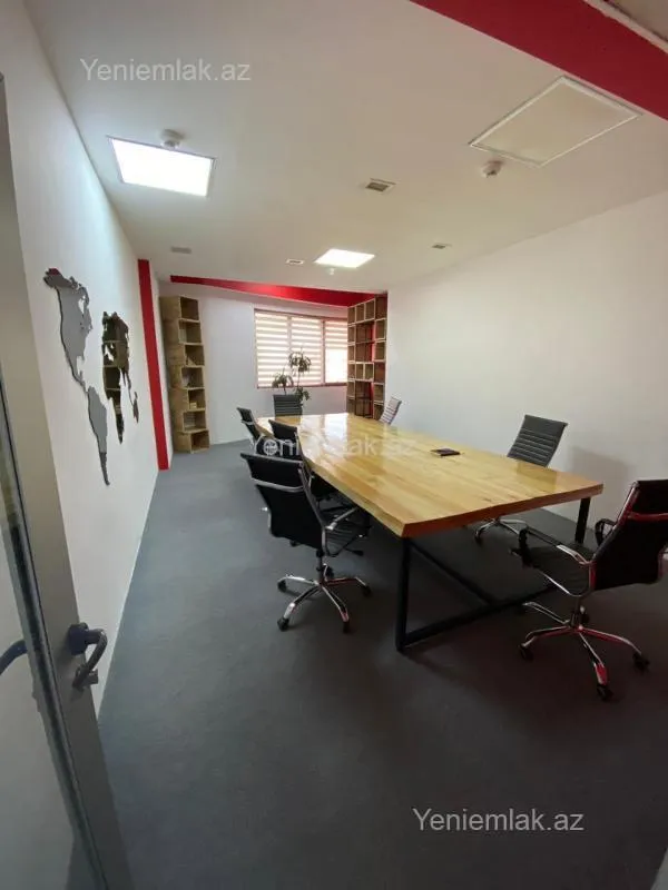 Satılır 8 otaqlı ofis 249 m²