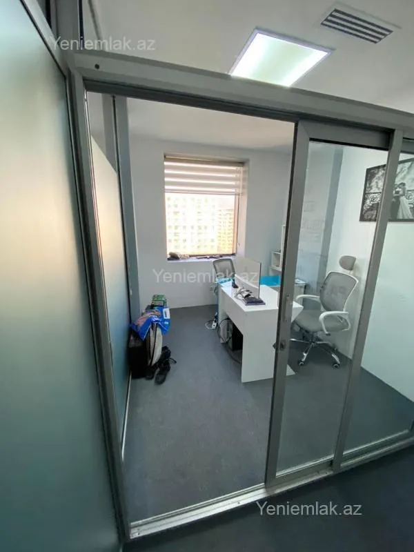 Satılır 8 otaqlı ofis 249 m²