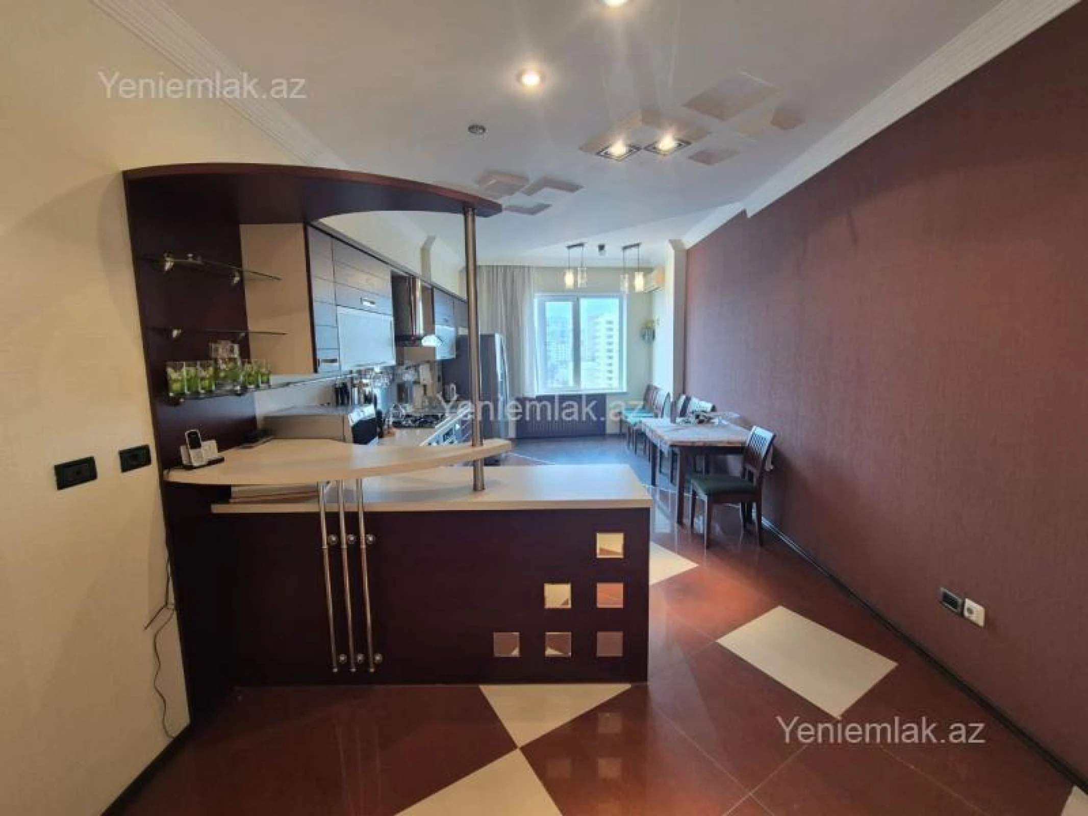 Satılır 3 otaqlı yeni tikili 181 m²