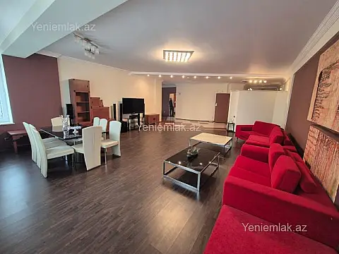Satılır 3 otaqlı yeni tikili 181 m²
