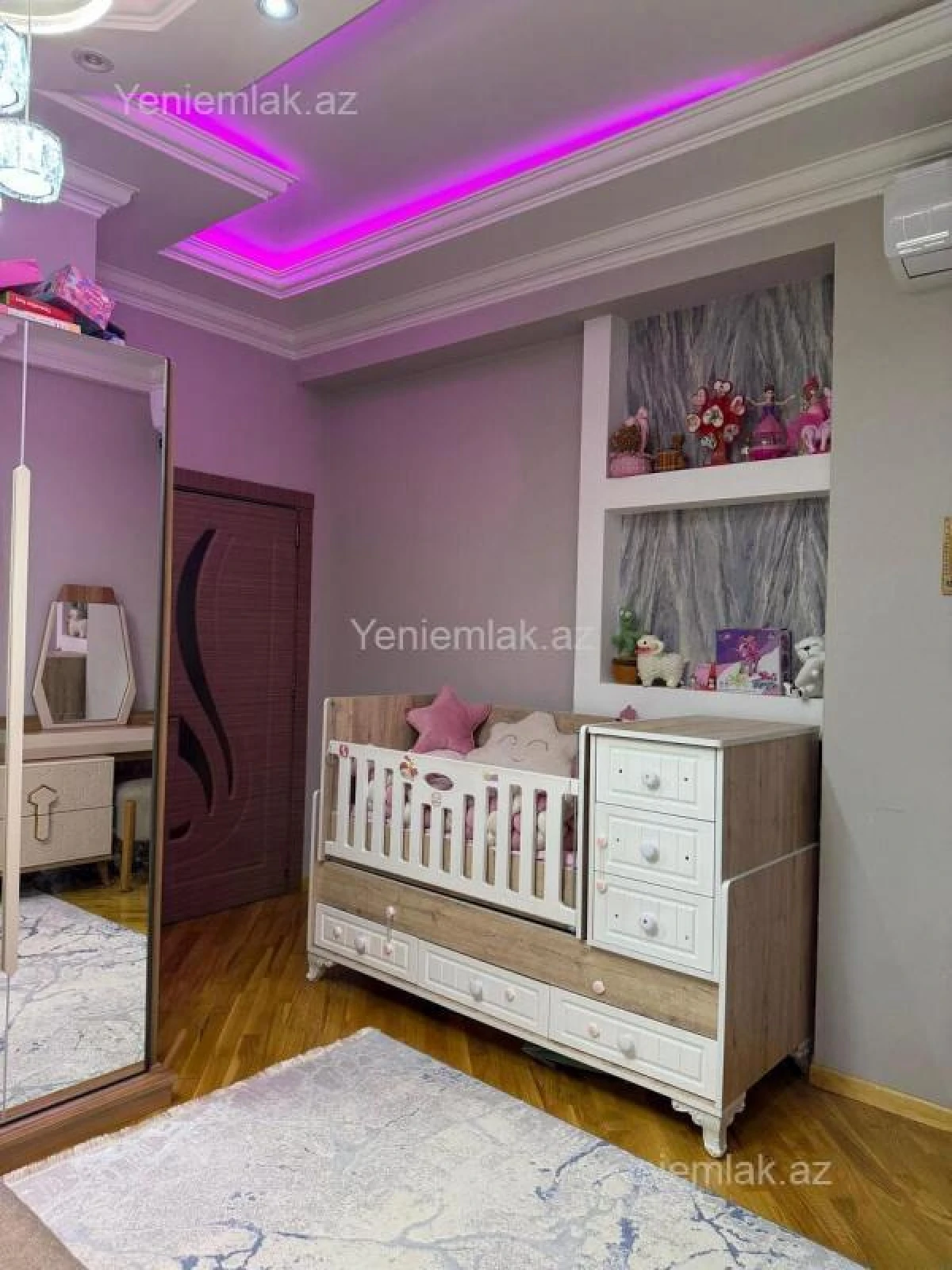 Satılır 2 otaqlı yeni tikili 83 m²