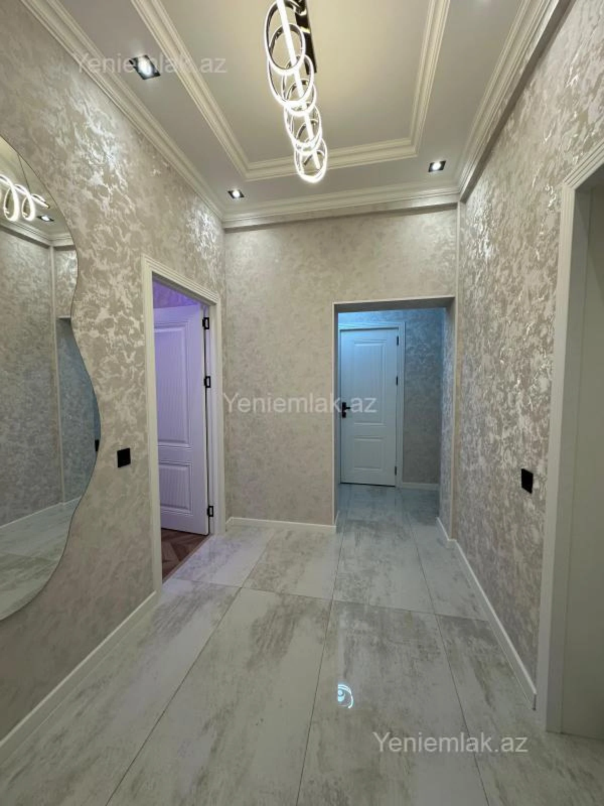 Satılır 2 otaqlı yeni tikili 65 m²