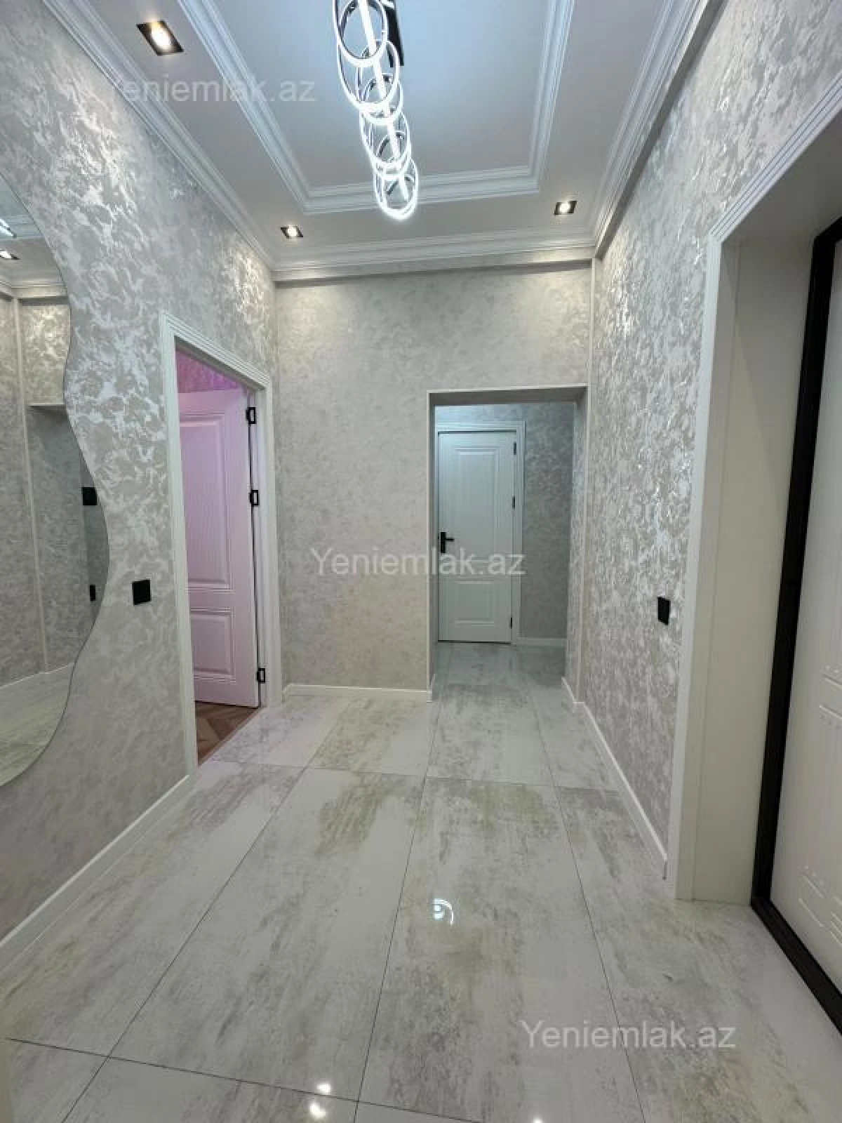 Satılır 2 otaqlı yeni tikili 65 m²