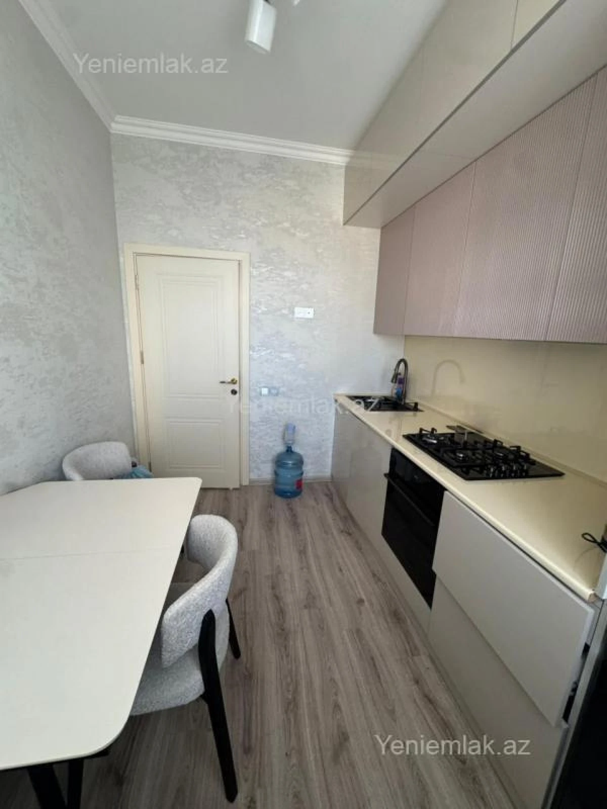 Satılır 1 otaqlı yeni tikili 42 m²