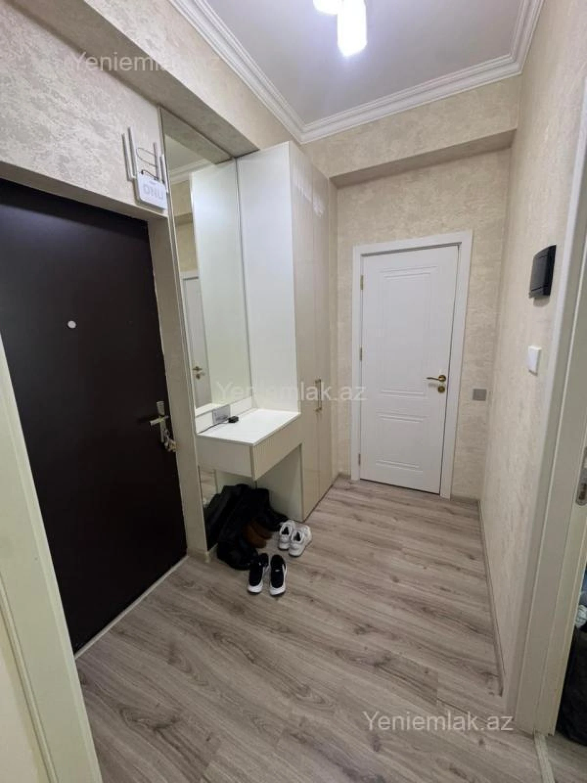 Satılır 1 otaqlı yeni tikili 42 m²