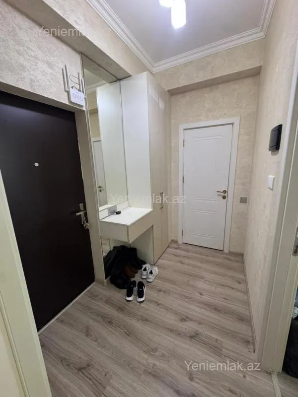 Satılır 1 otaqlı yeni tikili 42 m²