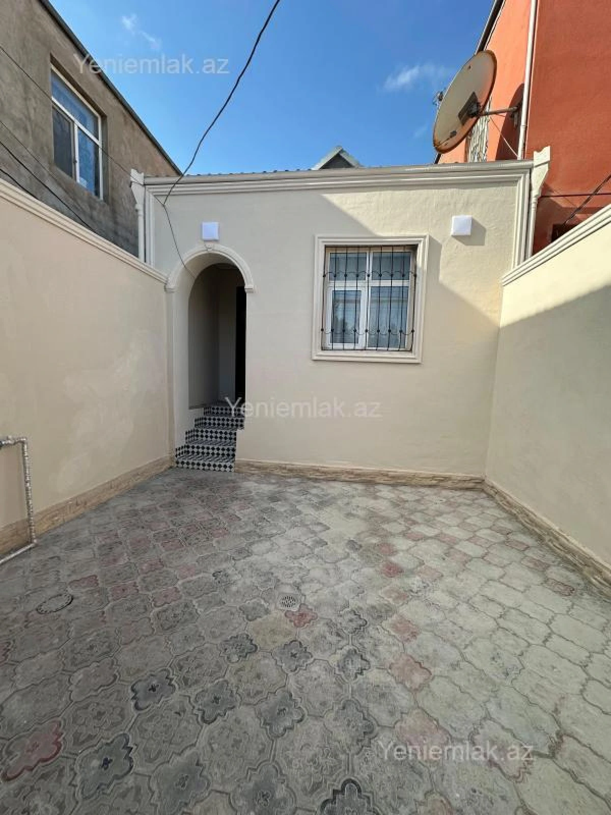 Satılır 2 otaqlı həyət evi 70 m²