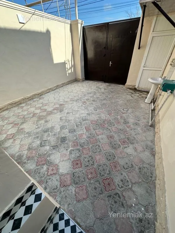 Satılır 2 otaqlı həyət evi 70 m²