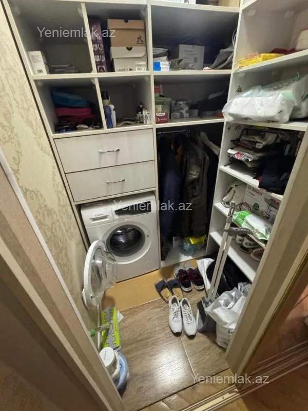 Satılır 3 otaqlı yeni tikili 130 m²