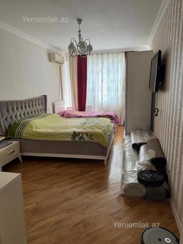 Satılır 3 otaqlı yeni tikili 130 m²