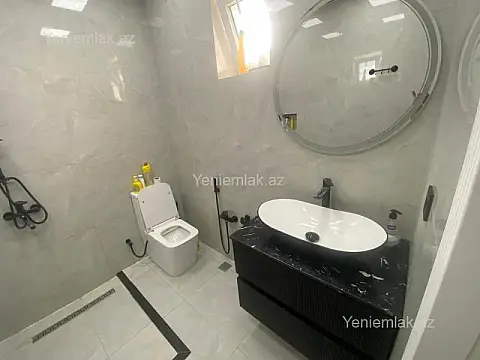 Satılır 4 otaqlı həyət evi 175 m²